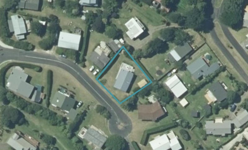 4 Margot Place, Hahei, Whitianga - Carousel 1