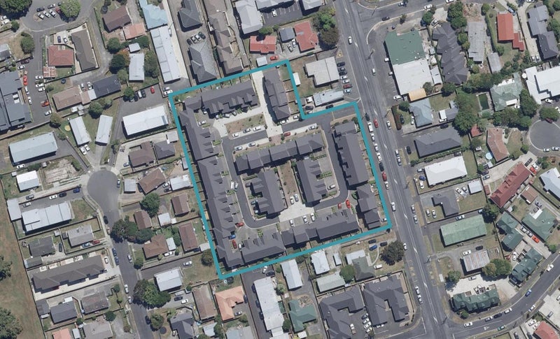 28 Chiefs Court, Hamilton East, Hamilton - Carousel 1