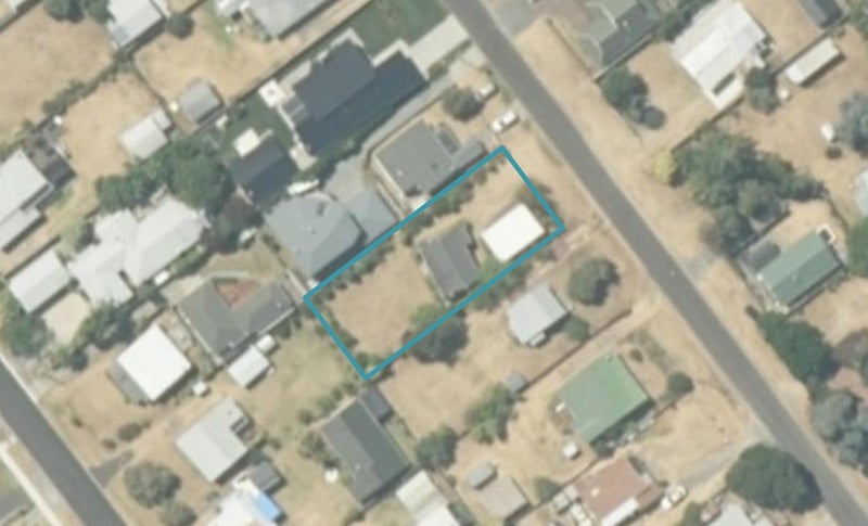 215 Sylvia Road, Whangamatā - Carousel 1