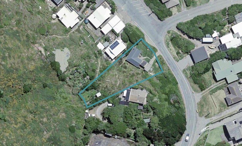 1079 Makara Road, Karori - Carousel 1