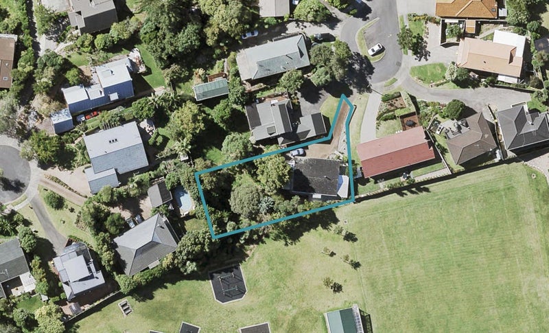 15 Aries Place, Shelly Park, Auckland - Carousel 1