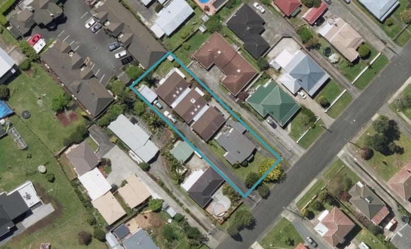 3/30 Third Avenue, Avenues, Whangarei - Carousel 1
