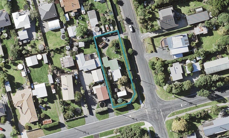 56 Bell Road, Beachlands, Auckland - Carousel 1