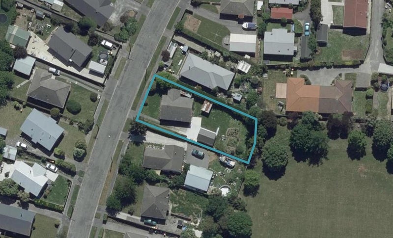 16 Camden Street, Redwood, Christchurch - Carousel 1