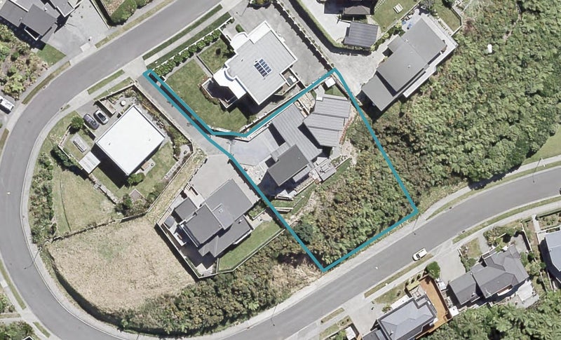26 Arahiwi Grove, Tirohanga, Lower Hutt - Carousel 1