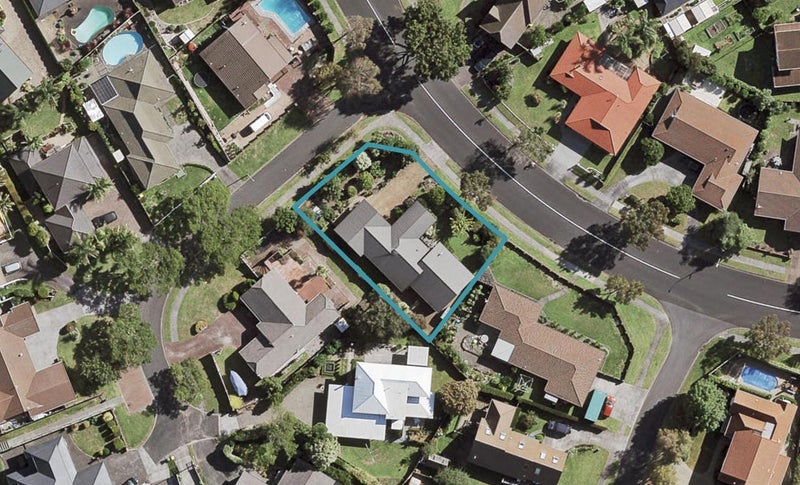 2 Elana Court, Conifer Grove, Takanini - Carousel 1