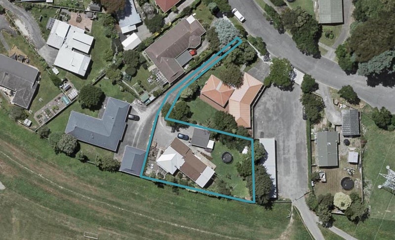 51 NIMMO AVE, Waikanae, WAIKANAE BEACH - Carousel 1