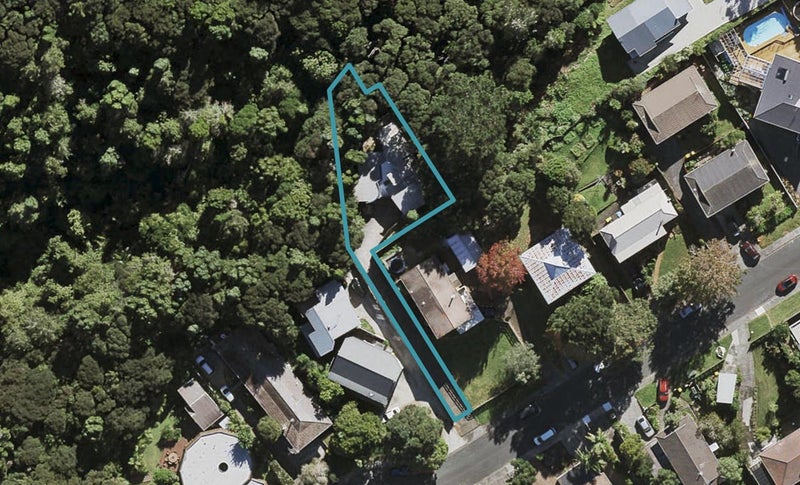 31 Glen Vista Place, Bayview, Auckland - Carousel 1