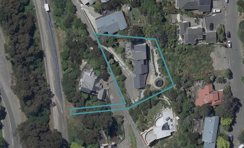 10A Cannon Hill Crescent, Mount Pleasant, Christchurch - Carousel 1