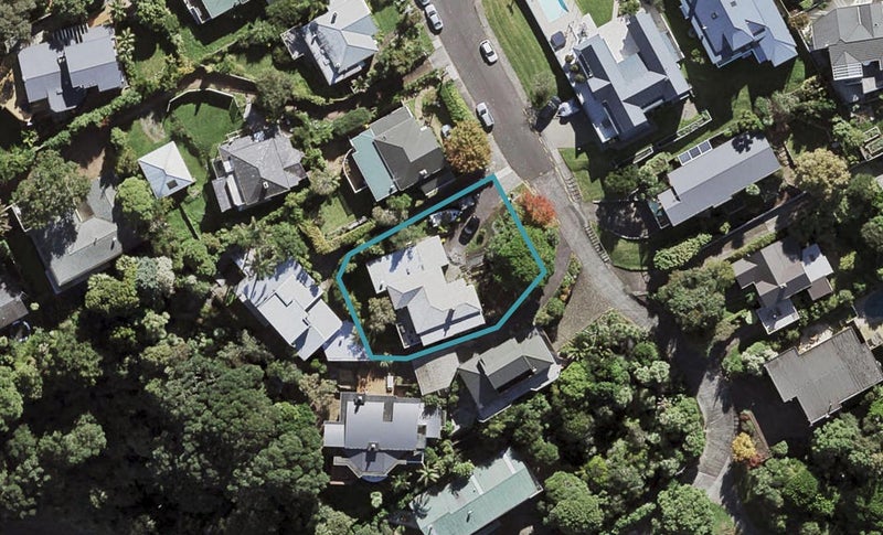 10 Maunganui Road, Birkenhead, Auckland - Carousel 1
