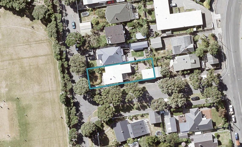 97 Oroua Street, Eastbourne, Lower Hutt - Carousel 1