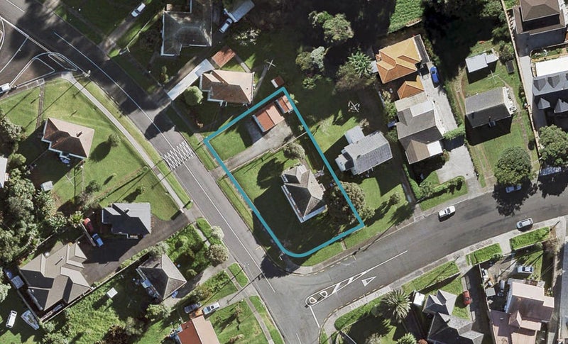 13 Youth Street, Mount Roskill, Auckland - Carousel 1
