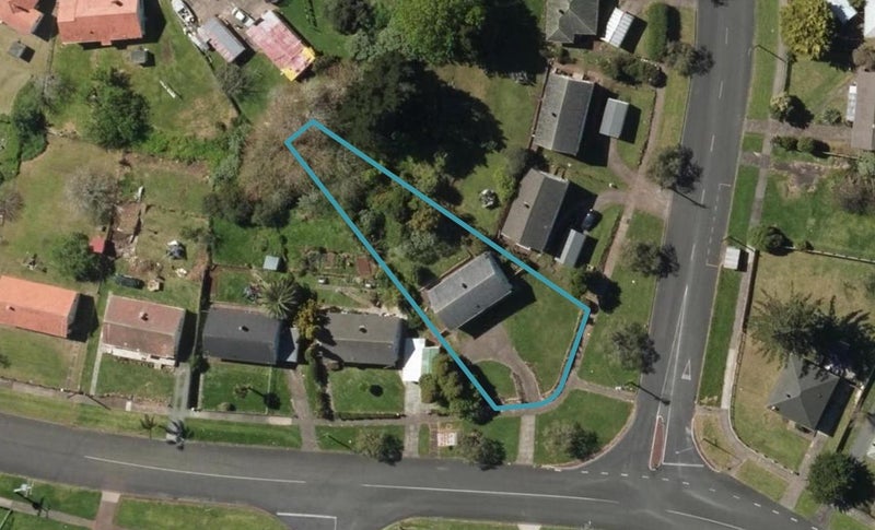 1 Holmes Avenue, Otangarei, Whangarei - Carousel 1