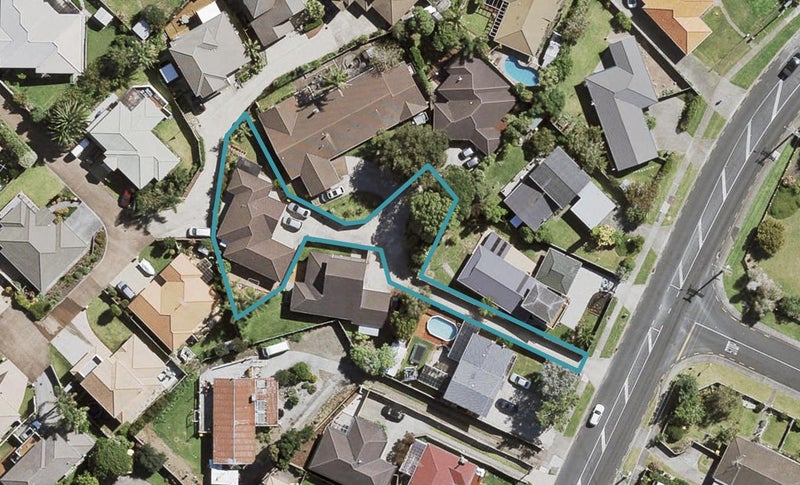 77F Sturges Road, Henderson, Auckland - Carousel 1
