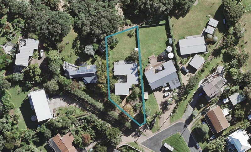 24A Esslin Road, Surfdale, Waiheke Island - Carousel 1