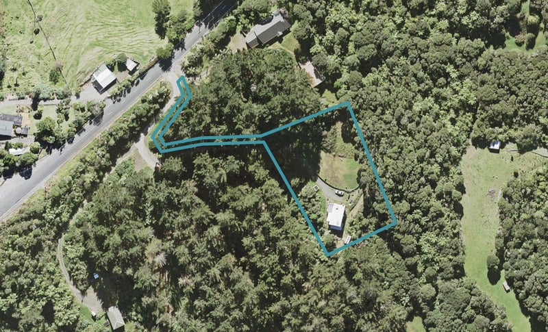 58A Bethells Road, Waitākere, Auckland - Carousel 1