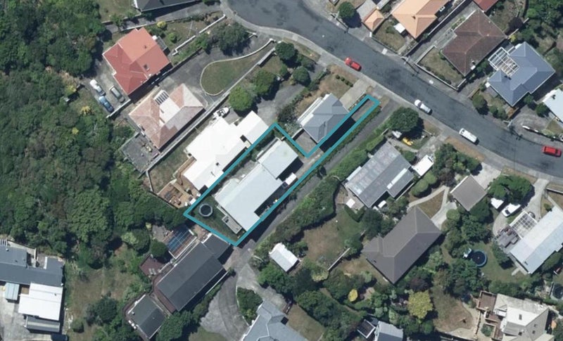 13 Walker Avenue, Paremata, Porirua - Carousel 1
