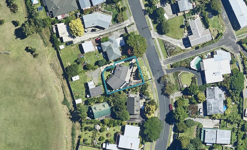 30 Carlton Street, Bellevue, Tauranga - Carousel 1