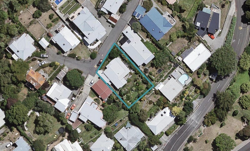 10 Lawrence Road, Hospital Hill, Napier - Carousel 1