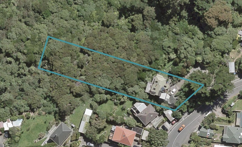 19 Korokoro Road, Korokoro, Lower Hutt - Carousel 1