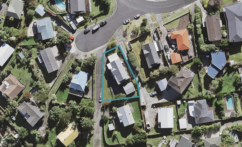 8 Gillan Place, Bayview, Auckland - Carousel 1