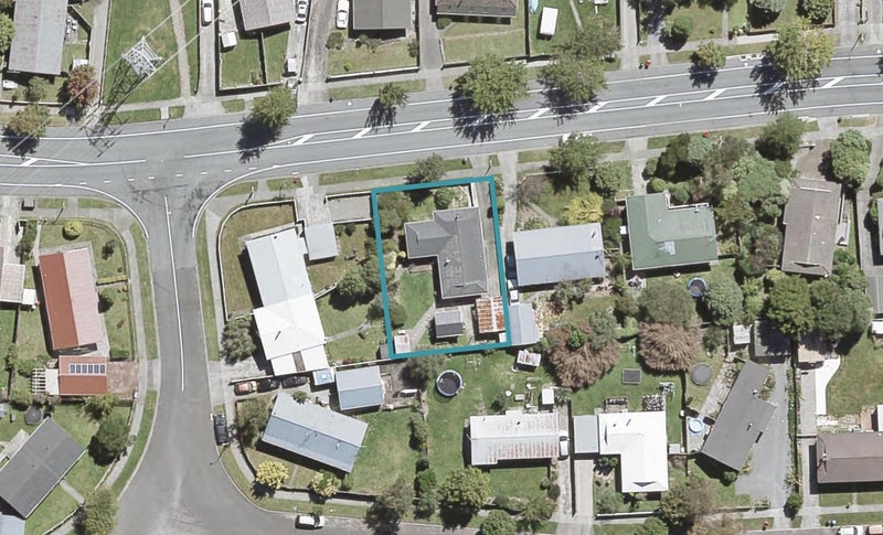74 Gemstone Drive, Birchville, Upper Hutt - Carousel 1
