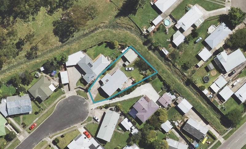 17 Justin Street, Mangapapa, Gisborne - Carousel 1