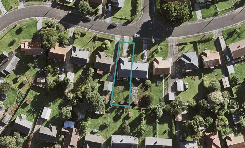 13 Hargest Terrace, Mount Albert, Auckland - Carousel 1