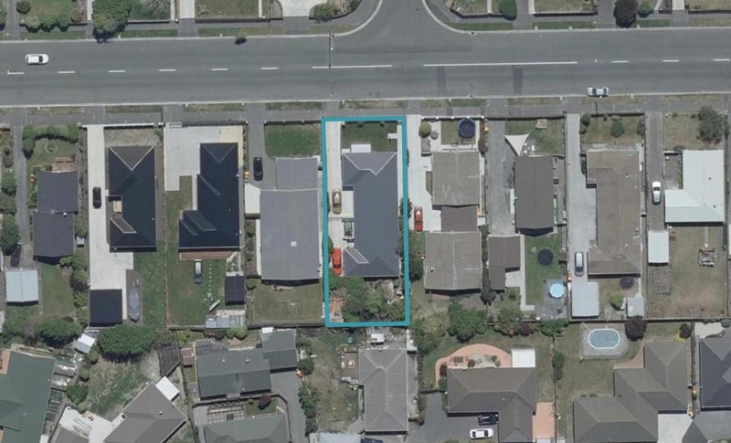 2/19 Queenspark Drive, Parklands, Christchurch - Carousel 1