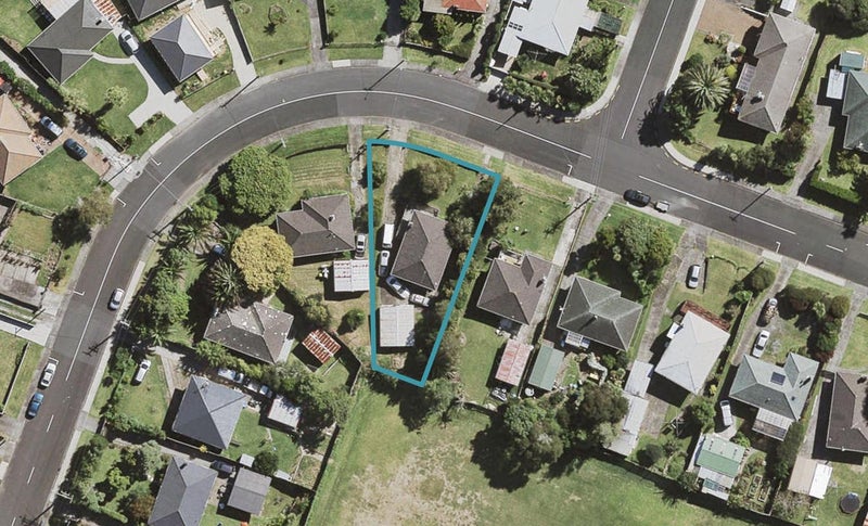 52 Smythe Road, Henderson, Auckland - Carousel 1