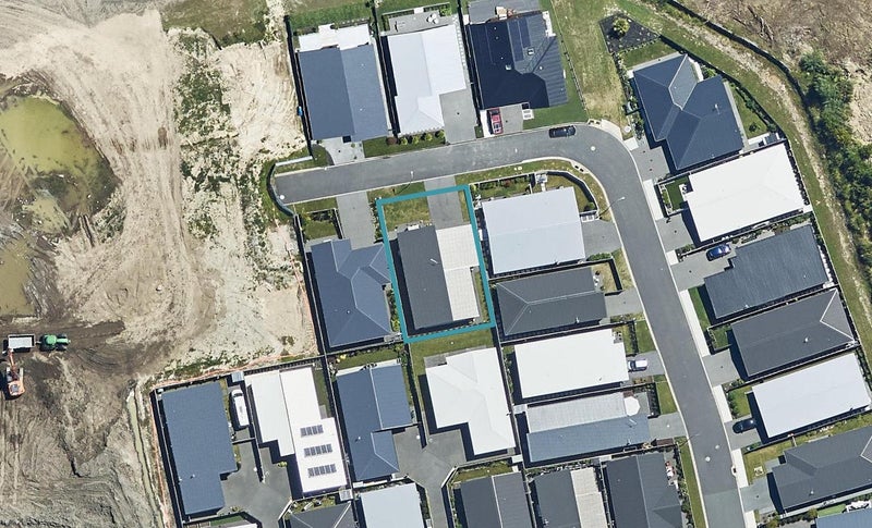 33 Saint Pauls Drive, Brookfield, Tauranga - Carousel 1