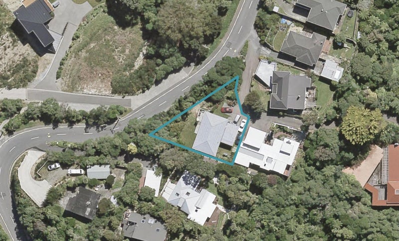 102 Korokoro Road, Korokoro, Lower Hutt - Carousel 1