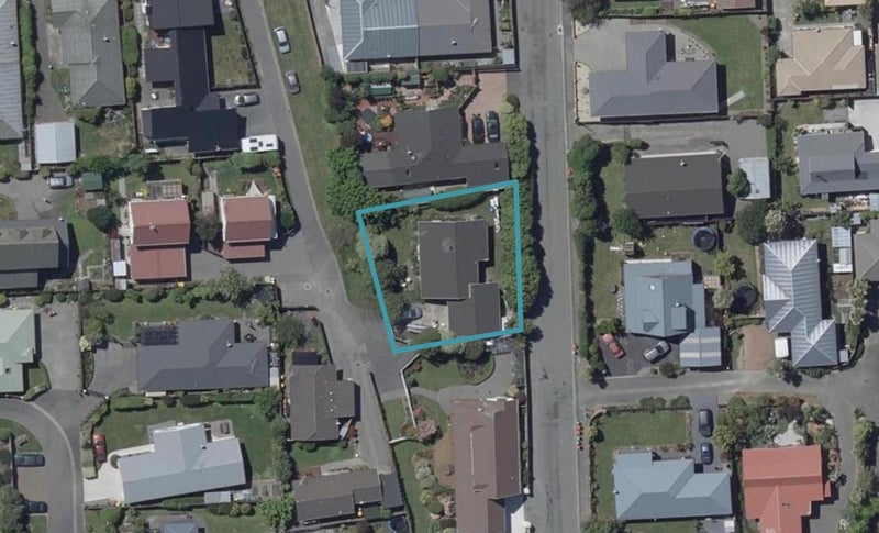 4 Clonbracken Lane, Heathcote Valley, Christchurch - Carousel 1