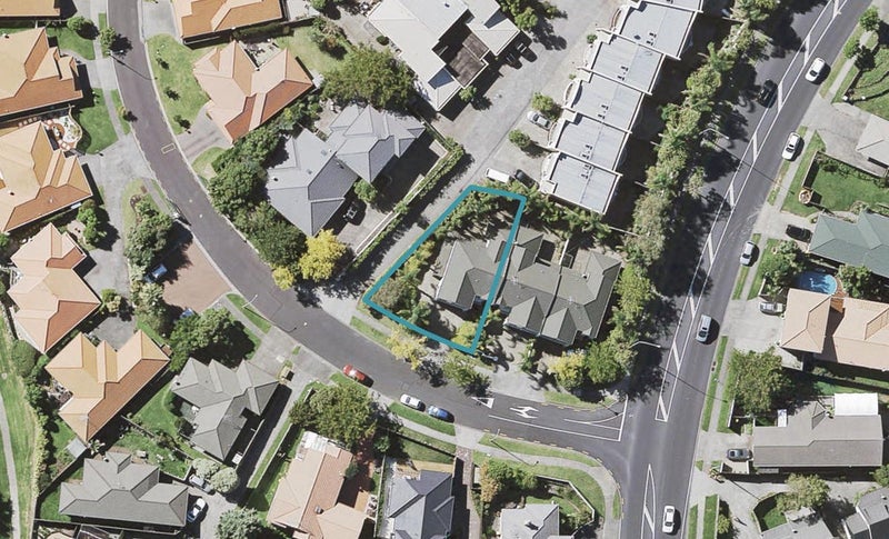 5 Gillett Place, Botany Downs, Auckland - Carousel 1