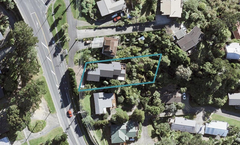 917 East Coast Road, Northcross, Auckland - Carousel 1