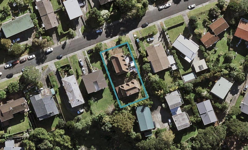 2/31 Girrahween Drive, Tōtara Vale, Auckland - Carousel 1