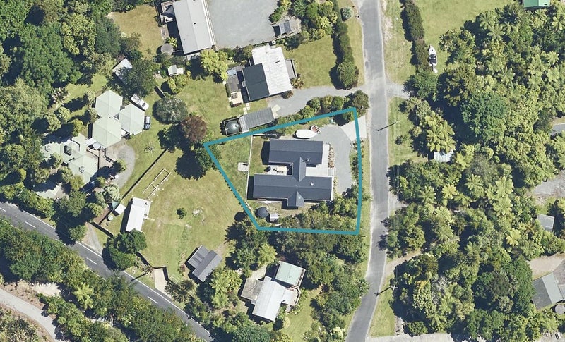 4 Waitangi Road, Lake Tarawera, Rotorua - Carousel 1