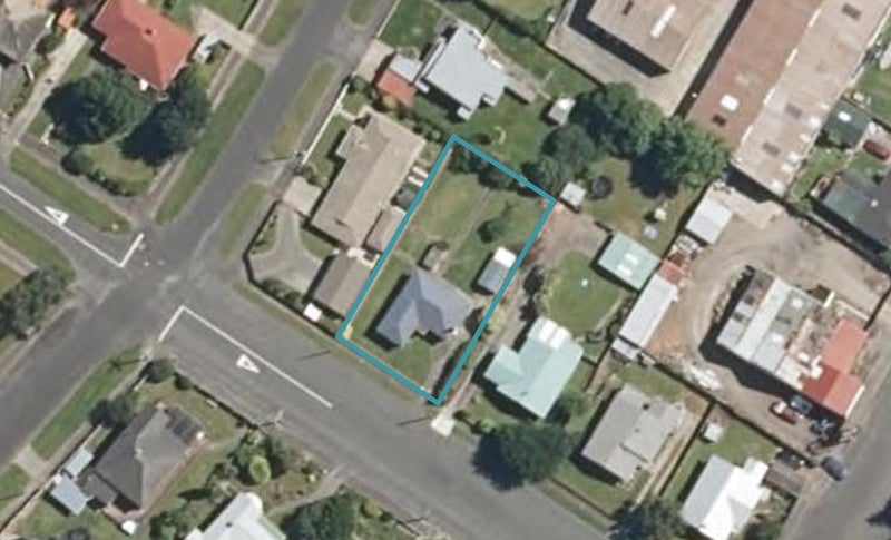 10 Huia Street, Pahiatua - Carousel 1