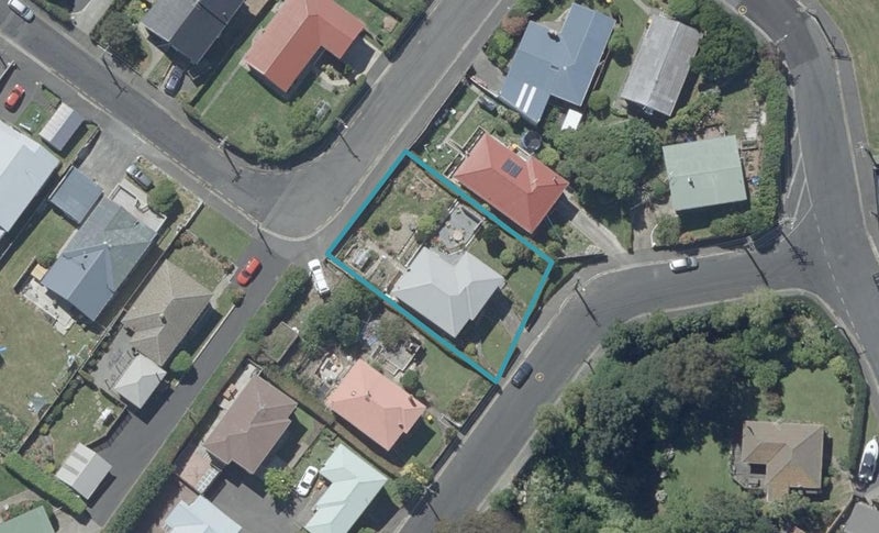 6 Fife Street, Kaikorai, Dunedin - Carousel 1