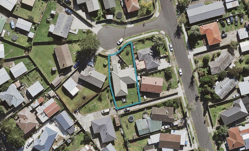 2A Auster Place, Mangere, Auckland - Carousel 1
