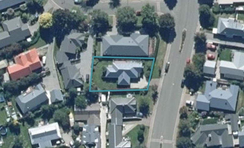 24 Copper Beech Avenue, Frankton, Queenstown - Carousel 1