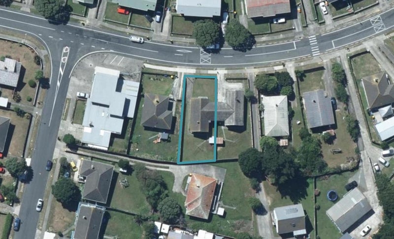 12A Corinna Street, Waitangirua, Porirua - Carousel 1