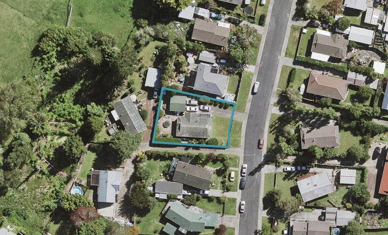 19 Scarlet Drive, Ranui, Auckland - Carousel 1