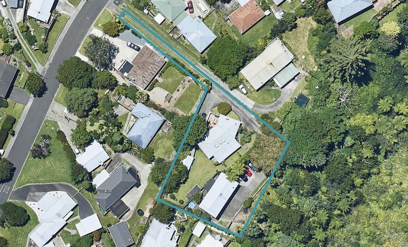 18 Wellesley Grove, Gate Pa, Tauranga - Carousel 1