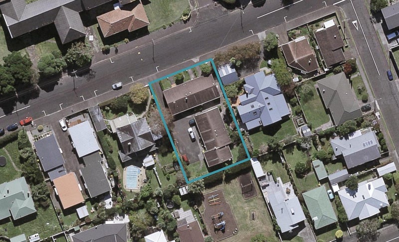 39A Barrett Street, Westown, New Plymouth - Carousel 1