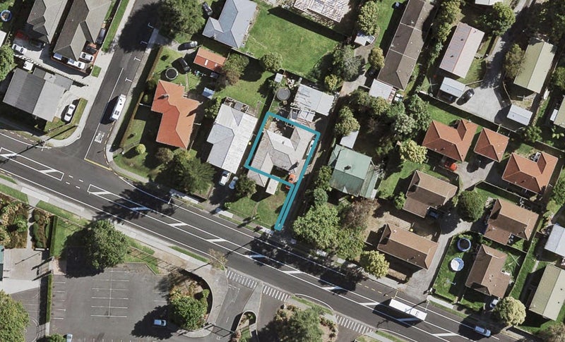 59 Russell Road, Manurewa, Auckland - Carousel 1