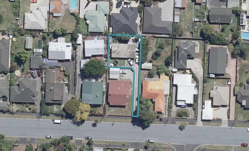 21B East Street, Claudelands, Hamilton - Carousel 1
