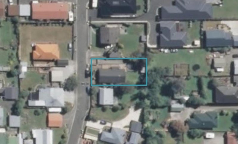 13 Regent Street, West End, Timaru - Carousel 1