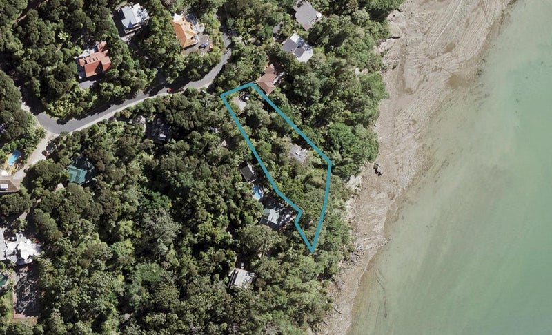 54 Paturoa Road, Titirangi, Auckland - Carousel 1