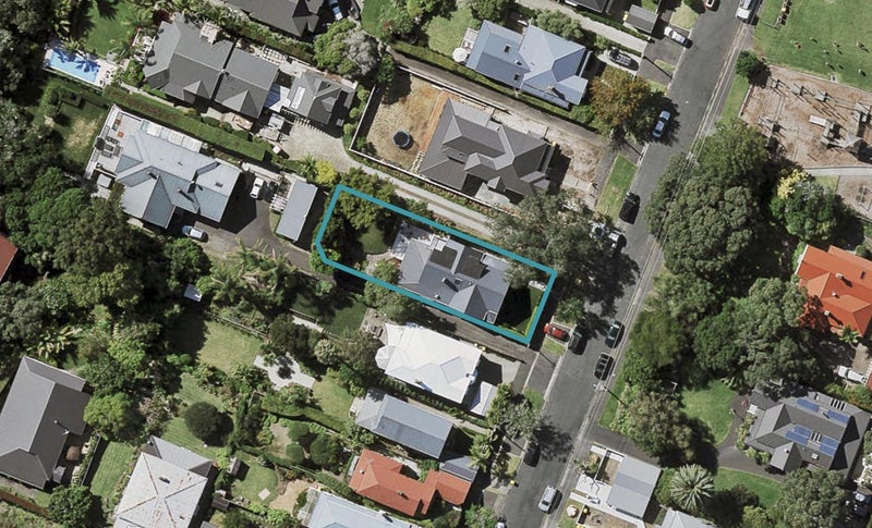 15 Glen Road, Stanley Point, Auckland - Carousel 1